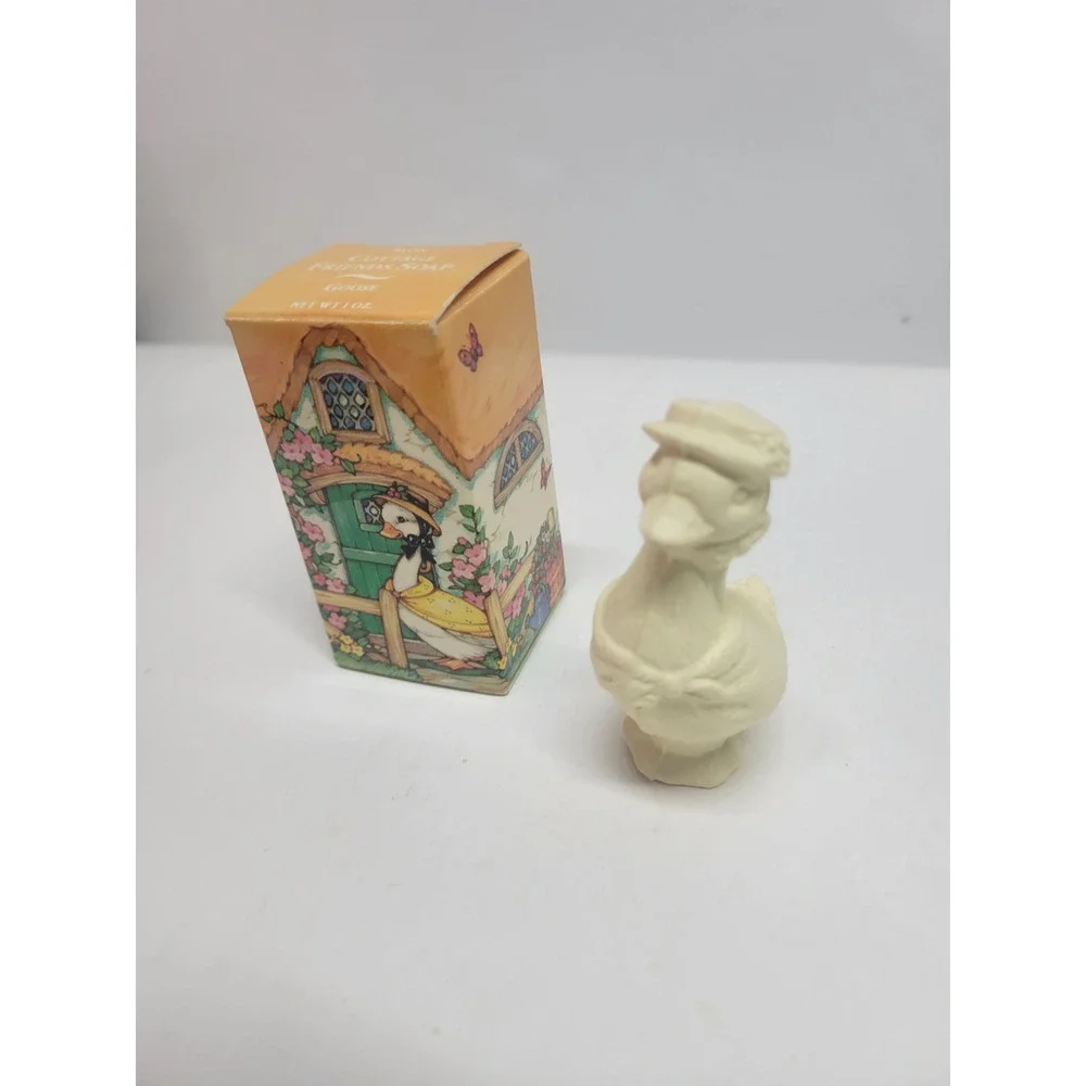 Avon Cottage Friends Soap Goose Novelty Hand Soap Orange Box Net Wt 1 oz Vintage